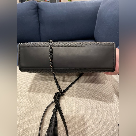 Tory Burch Large Fleming Matte Convertible Shoulder Bag - Picture 2 of 5